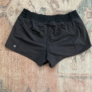 Lululemon shorts Track that black